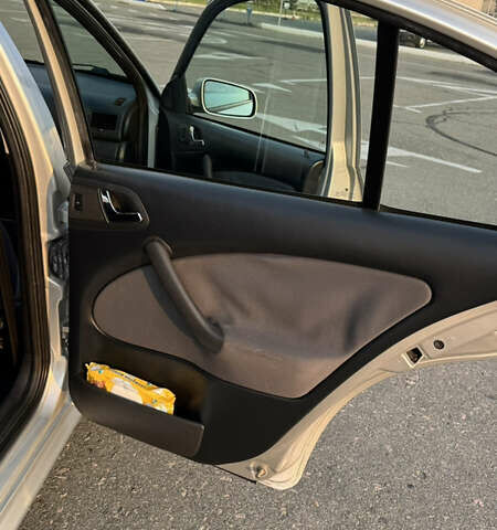 Шкода Октавія 2006 у Києві на Automoto.ua Сірий Шкода Октавія, об'ємом двигуна 1.6 л та пробігом 179 тис. км за 6000 $, фото 11 на Automoto.ua