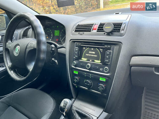 Серый Шкода Октавия, объемом двигателя 1.97 л и пробегом 320 тыс. км за 5550 $, фото 23 на Automoto.ua