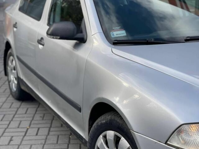 Сірий Шкода Октавія, об'ємом двигуна 0 л та пробігом 403 тис. км за 3000 $, фото 6 на Automoto.ua