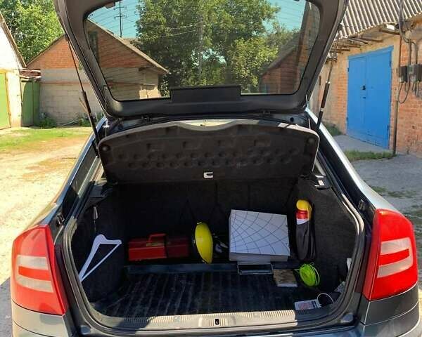 Серый Шкода Октавия, объемом двигателя 1.6 л и пробегом 216 тыс. км за 5200 $, фото 9 на Automoto.ua