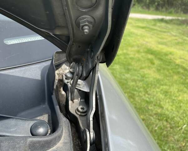 Серый Шкода Октавия, объемом двигателя 2 л и пробегом 247 тыс. км за 5300 $, фото 22 на Automoto.ua