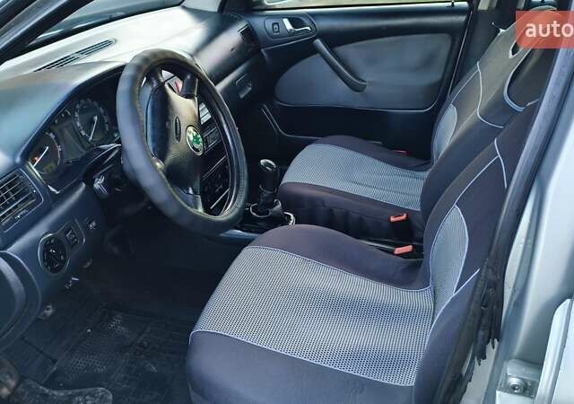 Серый Шкода Октавия, объемом двигателя 1.6 л и пробегом 406 тыс. км за 3111 $, фото 13 на Automoto.ua