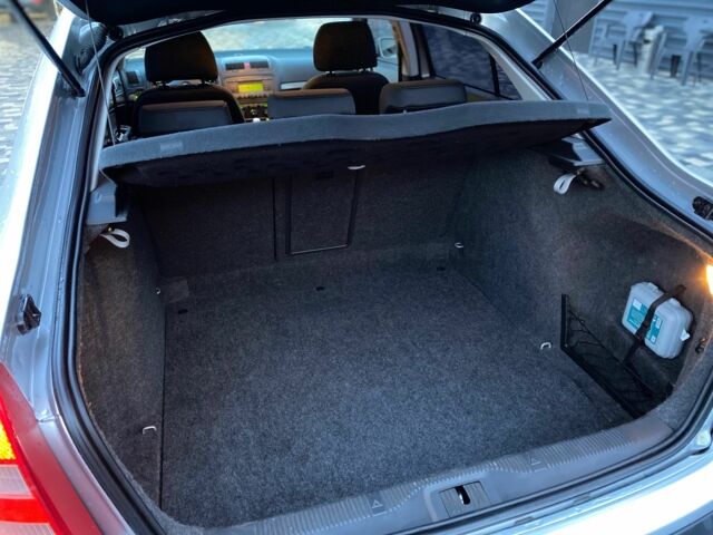 Серый Шкода Октавия, объемом двигателя 1.6 л и пробегом 213 тыс. км за 6300 $, фото 13 на Automoto.ua