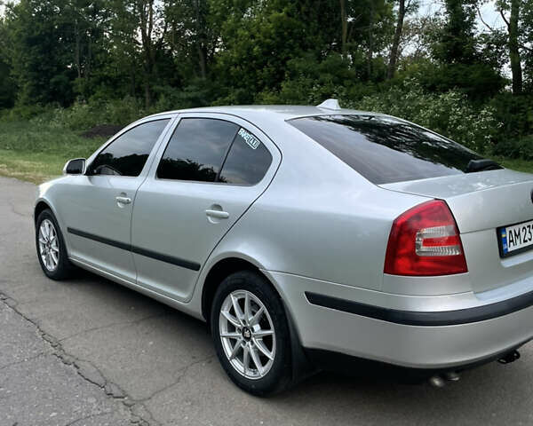 Сірий Шкода Октавія, об'ємом двигуна 2 л та пробігом 302 тис. км за 6100 $, фото 9 на Automoto.ua