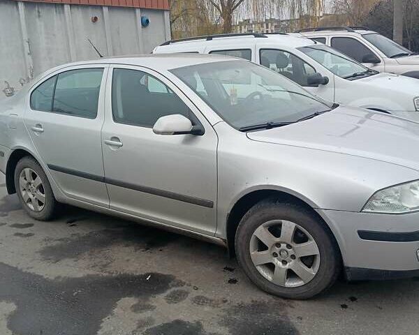 Серый Шкода Октавия, объемом двигателя 1.6 л и пробегом 250 тыс. км за 4800 $, фото 3 на Automoto.ua