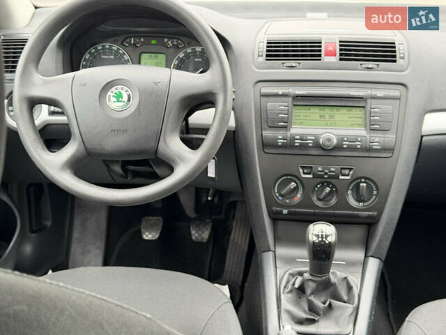 Серый Шкода Октавия, объемом двигателя 1.6 л и пробегом 173 тыс. км за 7199 $, фото 30 на Automoto.ua