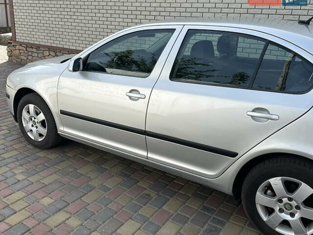 Серый Шкода Октавия, объемом двигателя 1.97 л и пробегом 350 тыс. км за 6300 $, фото 1 на Automoto.ua