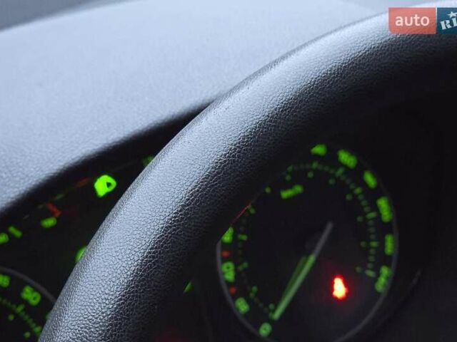 Сірий Шкода Октавія, об'ємом двигуна 1.6 л та пробігом 131 тис. км за 7100 $, фото 71 на Automoto.ua