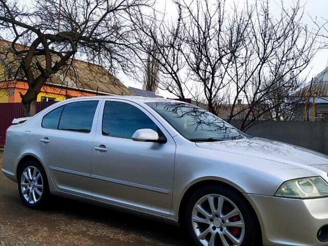 Серый Шкода Октавия, объемом двигателя 2 л и пробегом 215 тыс. км за 5799 $, фото 1 на Automoto.ua