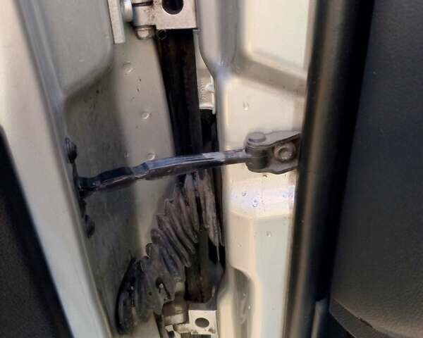 Серый Шкода Октавия, объемом двигателя 1.6 л и пробегом 194 тыс. км за 4999 $, фото 58 на Automoto.ua