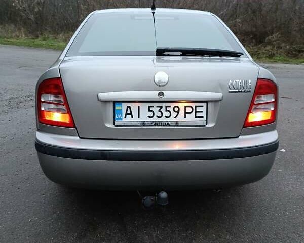 Серый Шкода Октавия, объемом двигателя 1.6 л и пробегом 192 тыс. км за 5300 $, фото 4 на Automoto.ua
