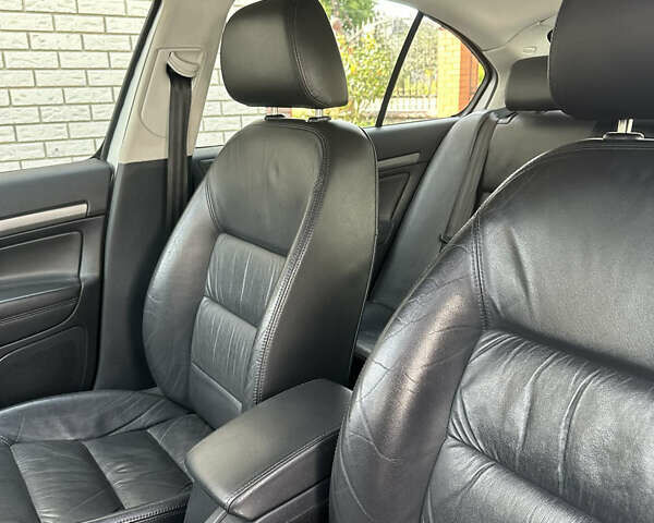 Серый Шкода Октавия, объемом двигателя 1.97 л и пробегом 350 тыс. км за 6300 $, фото 14 на Automoto.ua