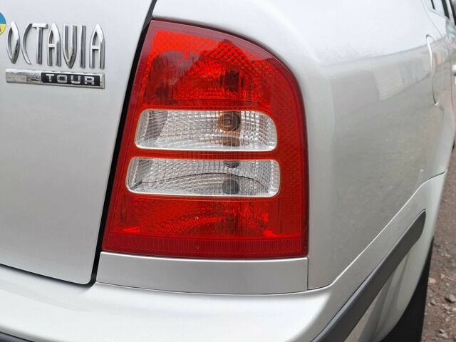 Серый Шкода Октавия, объемом двигателя 1.6 л и пробегом 148 тыс. км за 6100 $, фото 9 на Automoto.ua