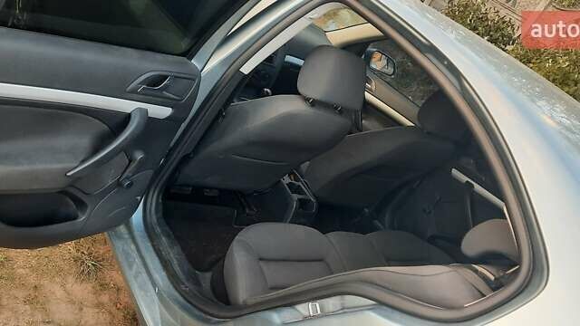 Серый Шкода Октавия, объемом двигателя 1.6 л и пробегом 274 тыс. км за 6300 $, фото 8 на Automoto.ua