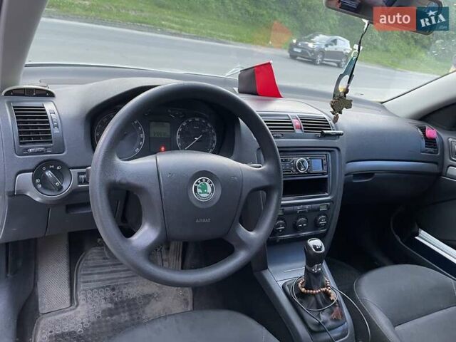 Серый Шкода Октавия, объемом двигателя 1.9 л и пробегом 380 тыс. км за 4700 $, фото 8 на Automoto.ua
