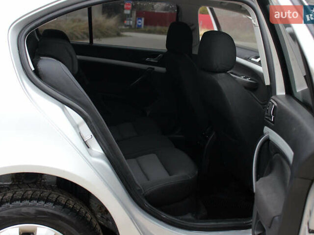 Серый Шкода Октавия, объемом двигателя 1.6 л и пробегом 250 тыс. км за 4150 $, фото 23 на Automoto.ua