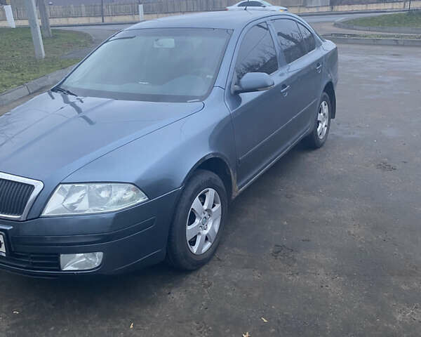 Серый Шкода Октавия, объемом двигателя 1.6 л и пробегом 301 тыс. км за 4200 $, фото 1 на Automoto.ua