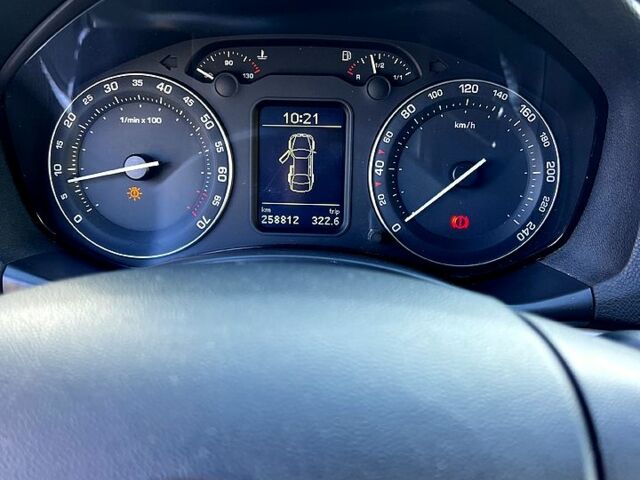 Серый Шкода Октавия, объемом двигателя 1.6 л и пробегом 258 тыс. км за 6200 $, фото 8 на Automoto.ua