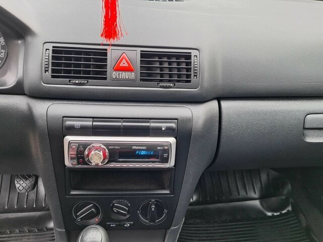 Серый Шкода Октавия, объемом двигателя 1.6 л и пробегом 148 тыс. км за 6100 $, фото 16 на Automoto.ua