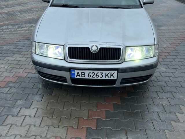 Серый Шкода Октавия, объемом двигателя 1.6 л и пробегом 285 тыс. км за 4000 $, фото 1 на Automoto.ua