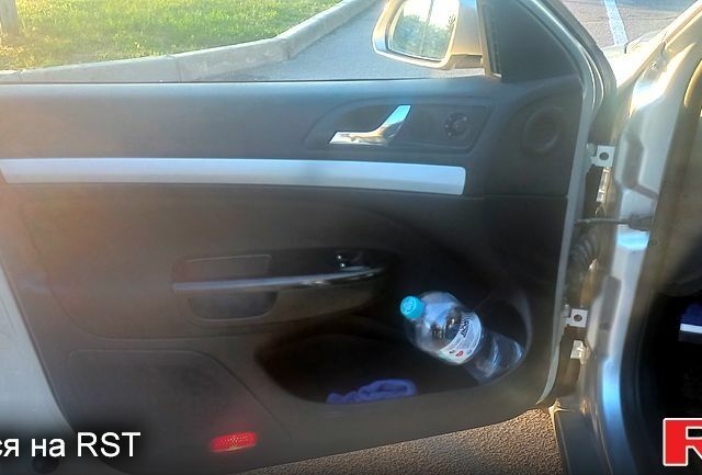 Шкода Октавія 2006 у Кропивницькому (Кіровограді) на Automoto.ua Сірий Шкода Октавія, об'ємом двигуна 1.6 л та пробігом 232 тис. км за 5700 $, фото 3 на Automoto.ua