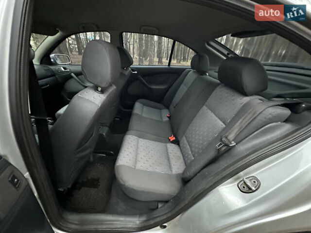 Сірий Шкода Октавія, об'ємом двигуна 1.6 л та пробігом 243 тис. км за 4250 $, фото 20 на Automoto.ua