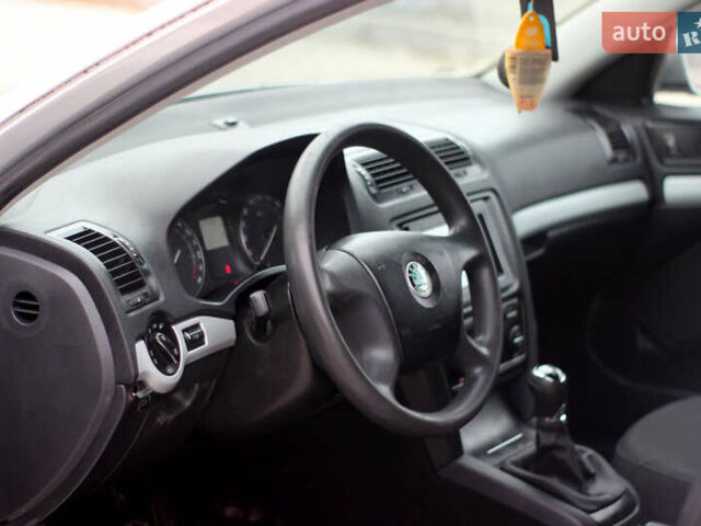 Серый Шкода Октавия, объемом двигателя 1.6 л и пробегом 250 тыс. км за 4150 $, фото 20 на Automoto.ua