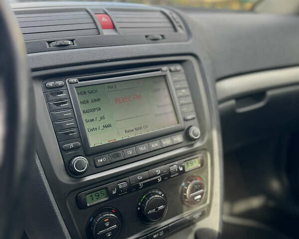 Шкода Октавия 2006 в Львове на Automoto.ua Серый Шкода Октавия, объемом двигателя 1.6 л и пробегом 198 тыс. км за 5890 $, фото 21 на Automoto.ua