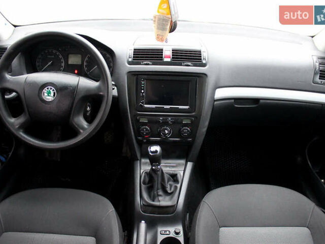 Серый Шкода Октавия, объемом двигателя 1.6 л и пробегом 250 тыс. км за 4150 $, фото 19 на Automoto.ua