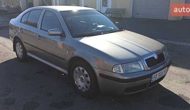 Серый Шкода Октавия, объемом двигателя 1.6 л и пробегом 246 тыс. км за 4500 $, фото 7 на Automoto.ua