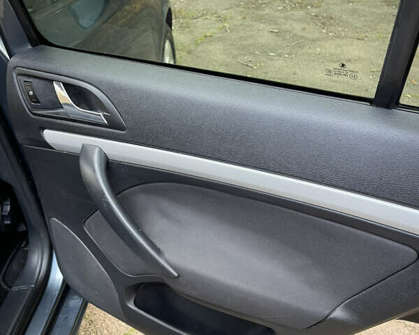 Серый Шкода Октавия, объемом двигателя 2 л и пробегом 201 тыс. км за 5499 $, фото 22 на Automoto.ua