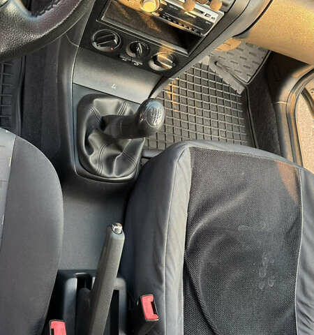 Шкода Октавія 2006 у Києві на Automoto.ua Сірий Шкода Октавія, об'ємом двигуна 1.6 л та пробігом 179 тис. км за 6000 $, фото 13 на Automoto.ua