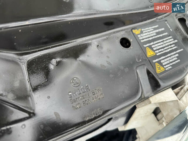 Сірий Шкода Октавія, об'ємом двигуна 1.6 л та пробігом 261 тис. км за 4800 $, фото 25 на Automoto.ua