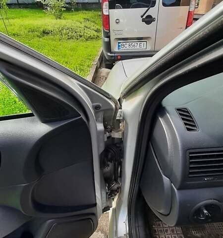 Шкода Октавия 2006 в Львове на Automoto.ua Серый Шкода Октавия, объемом двигателя 1.9 л и пробегом 400 тыс. км за 5000 $, фото 16 на Automoto.ua