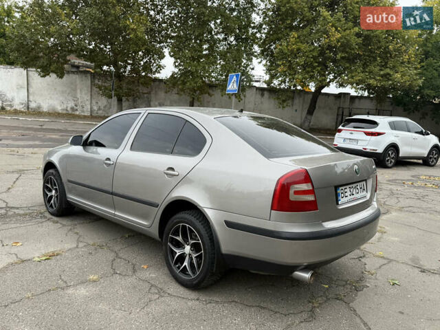 Серый Шкода Октавия, объемом двигателя 1.6 л и пробегом 213 тыс. км за 5600 $, фото 9 на Automoto.ua