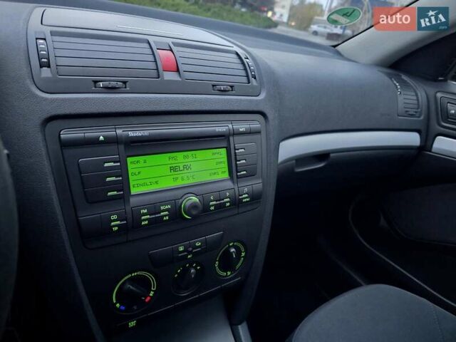 Сірий Шкода Октавія, об'ємом двигуна 1.6 л та пробігом 131 тис. км за 7100 $, фото 66 на Automoto.ua