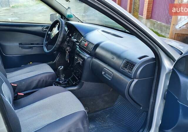 Серый Шкода Октавия, объемом двигателя 1.6 л и пробегом 406 тыс. км за 3111 $, фото 11 на Automoto.ua