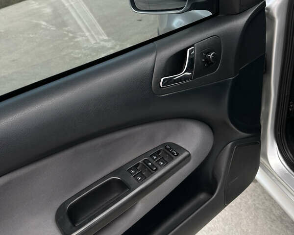 Серый Шкода Октавия, объемом двигателя 1.9 л и пробегом 182 тыс. км за 7300 $, фото 15 на Automoto.ua