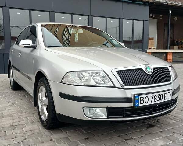 Сірий Шкода Октавія, об'ємом двигуна 1.6 л та пробігом 347 тис. км за 4199 $, фото 7 на Automoto.ua