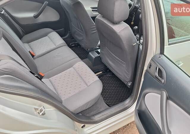 Сірий Шкода Октавія, об'ємом двигуна 1.6 л та пробігом 148 тис. км за 6100 $, фото 32 на Automoto.ua