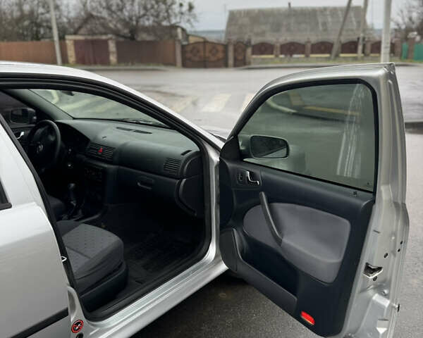 Сірий Шкода Октавія, об'ємом двигуна 1.6 л та пробігом 261 тис. км за 4800 $, фото 10 на Automoto.ua