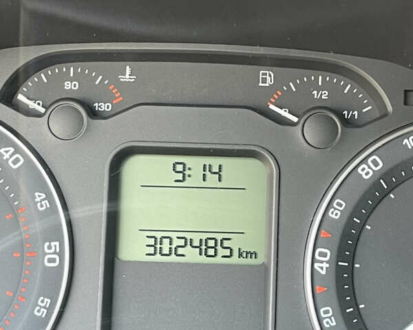 Сірий Шкода Октавія, об'ємом двигуна 2 л та пробігом 302 тис. км за 6100 $, фото 29 на Automoto.ua