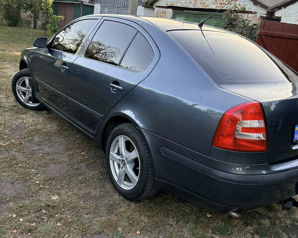 Серый Шкода Октавия, объемом двигателя 1.6 л и пробегом 230 тыс. км за 7200 $, фото 3 на Automoto.ua