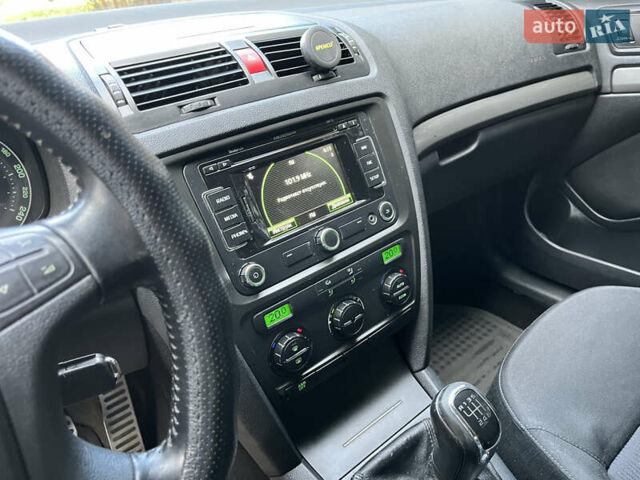 Серый Шкода Октавия, объемом двигателя 1.97 л и пробегом 320 тыс. км за 5550 $, фото 20 на Automoto.ua