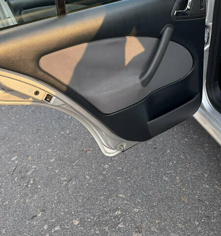 Шкода Октавія 2006 у Києві на Automoto.ua Сірий Шкода Октавія, об'ємом двигуна 1.6 л та пробігом 179 тис. км за 6000 $, фото 7 на Automoto.ua