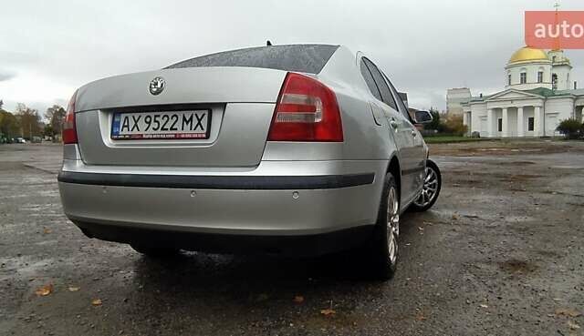 Шкода Октавия 2006 в Чугуеве на Automoto.ua Серый Шкода Октавия, объемом двигателя 1.6 л и пробегом 249 тыс. км за 6700 $, фото 4 на Automoto.ua