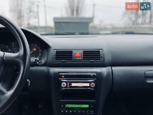 Серый Шкода Октавия, объемом двигателя 1.6 л и пробегом 266 тыс. км за 4900 $, фото 17 на Automoto.ua