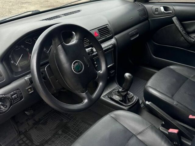 Сірий Шкода Октавія, об'ємом двигуна 1.6 л та пробігом 220 тис. км за 5500 $, фото 5 на Automoto.ua