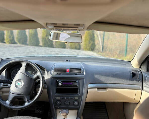 Серый Шкода Октавия, объемом двигателя 1.97 л и пробегом 300 тыс. км за 5250 $, фото 8 на Automoto.ua