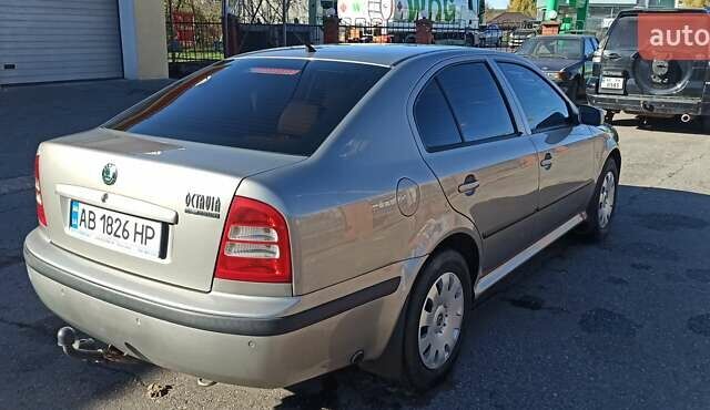 Серый Шкода Октавия, объемом двигателя 1.6 л и пробегом 246 тыс. км за 4500 $, фото 6 на Automoto.ua